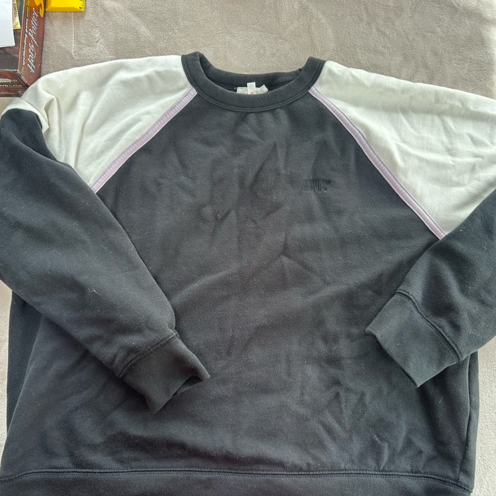 Levi’s color block Black purple and White crew